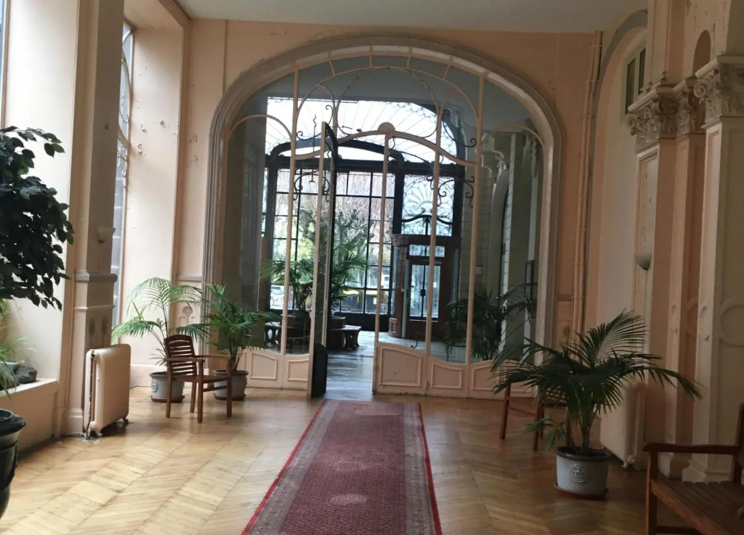 Hyper Centre Dans Ancien Palace Face Aux Thermes Mont-Dore Apartment